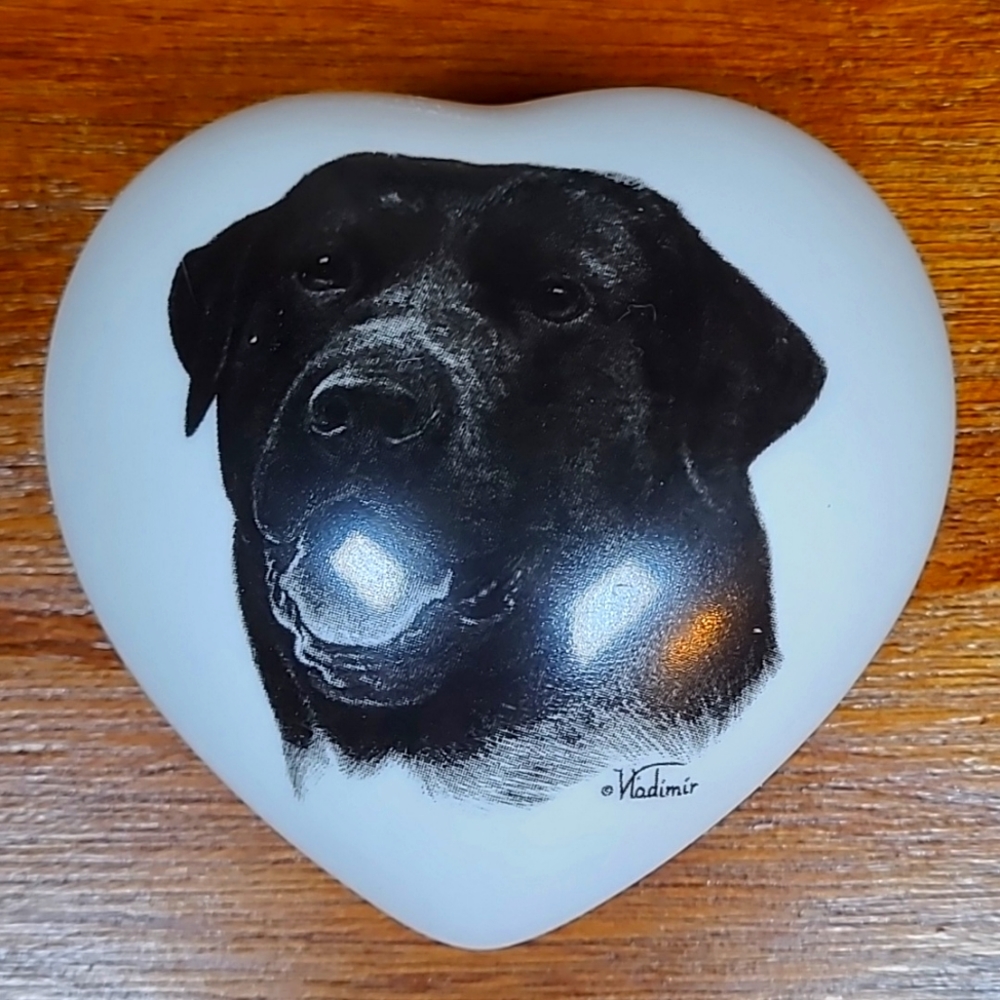 Vintage Vladimir Labrador heart trinket box